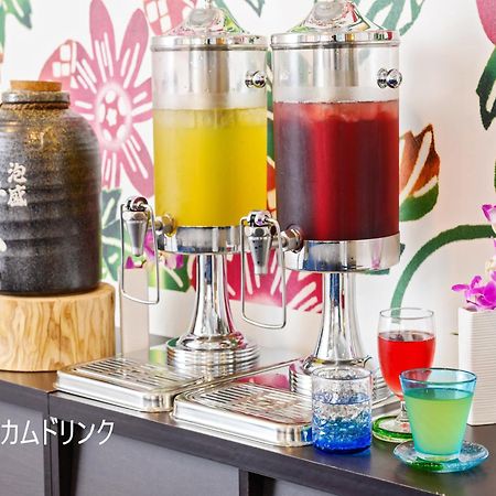 Toyoko Inn Okinawa Naha Asahibashi Ekimae Екстер'єр фото