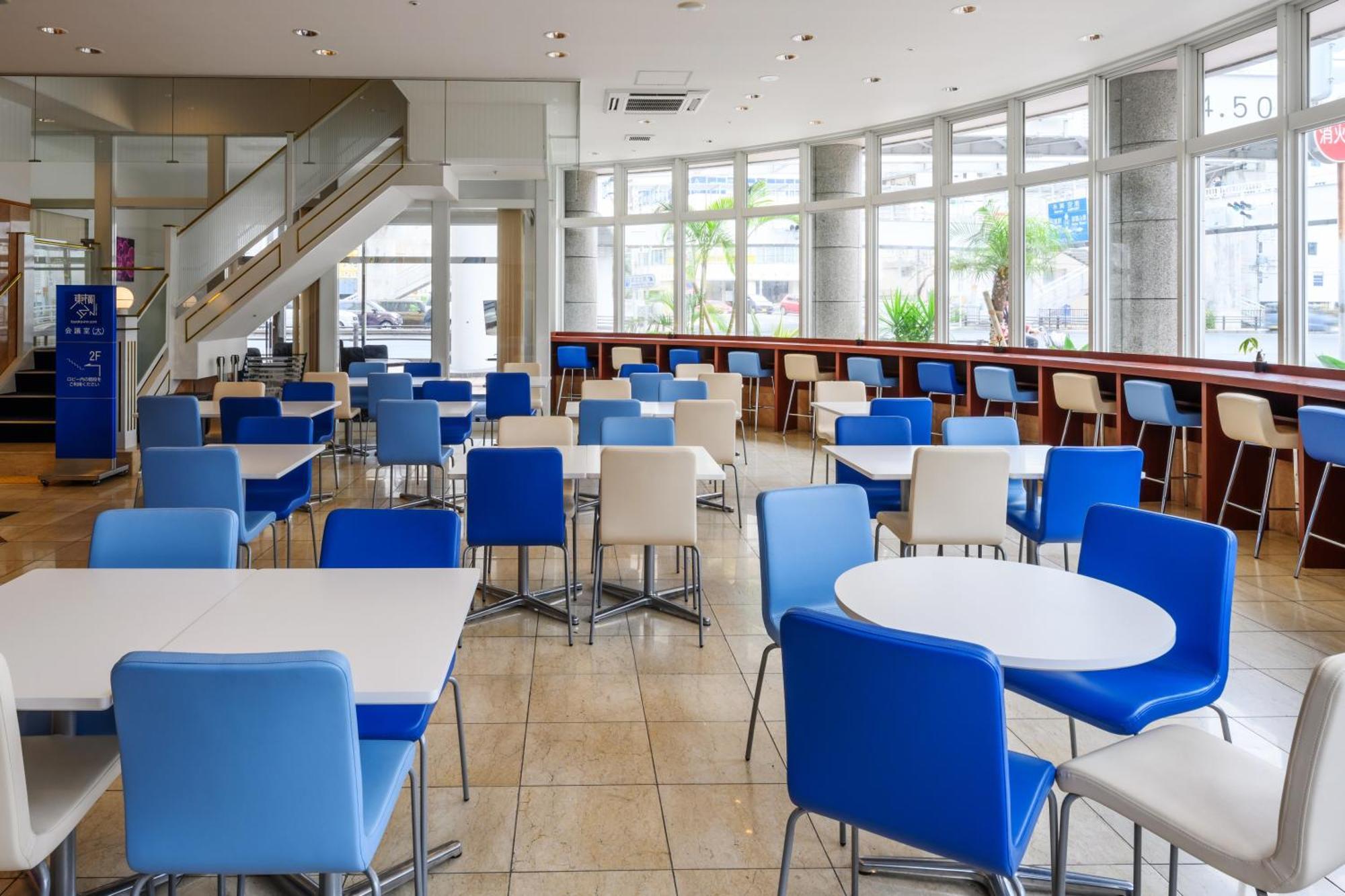Toyoko Inn Okinawa Naha Asahibashi Ekimae Екстер'єр фото