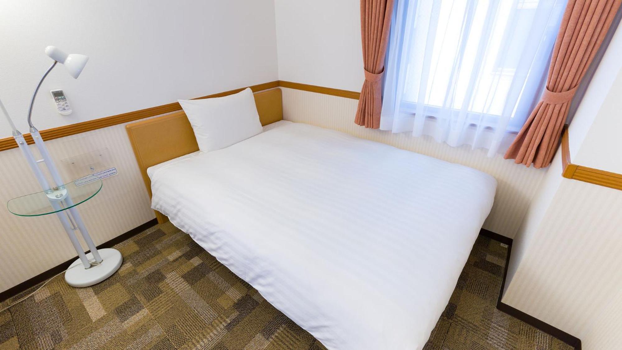 Toyoko Inn Okinawa Naha Asahibashi Ekimae Номер фото